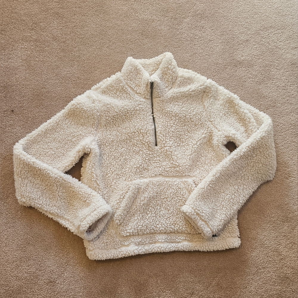 Hollister Cream Sherpa Pullover Sweater